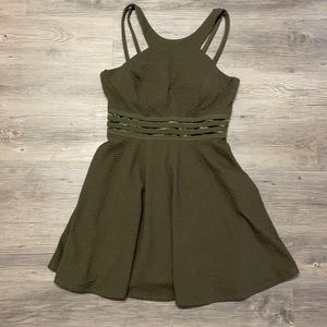 Beautiful olive green dress (size 13)